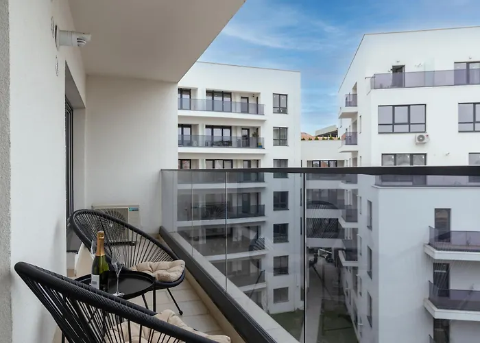 Signature Tn Executive